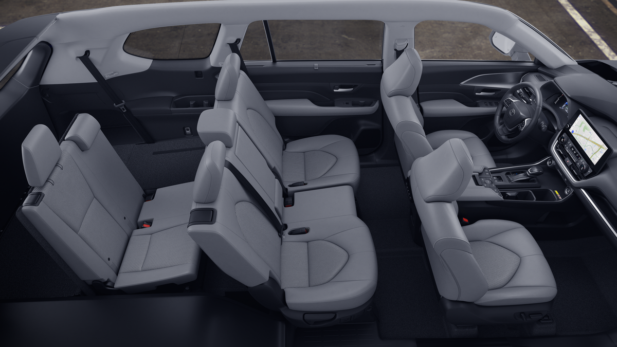 2026 Toyota Grand Highlander XLE photo 21
