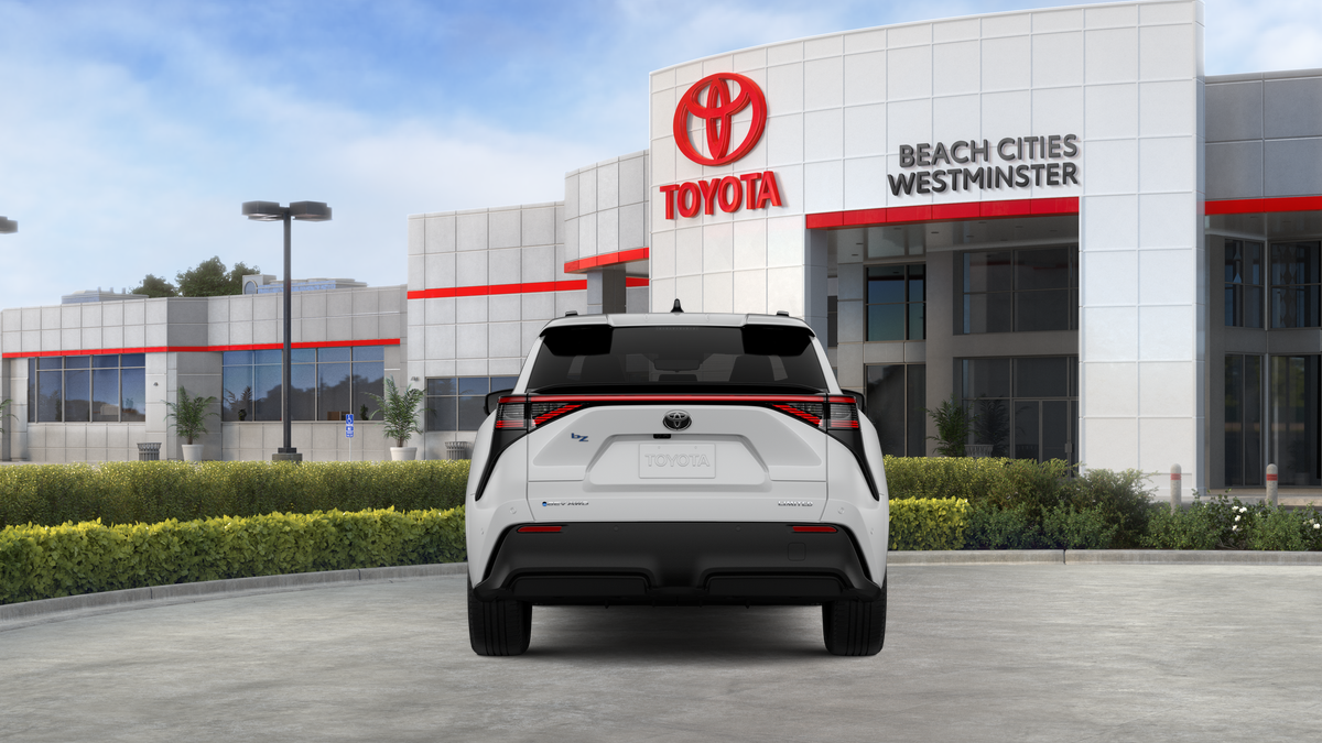 New 2026 Wind Chill Pearl <sup>1</sup> Toyota  Limited image 11