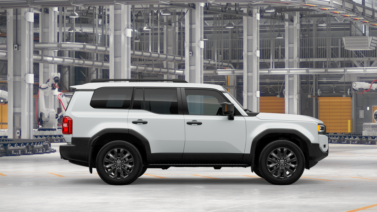 2025 Toyota Land Cruiser photo 13