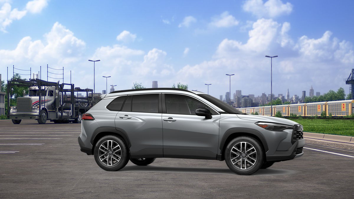 2026 Toyota Corolla Cross XLE photo 13
