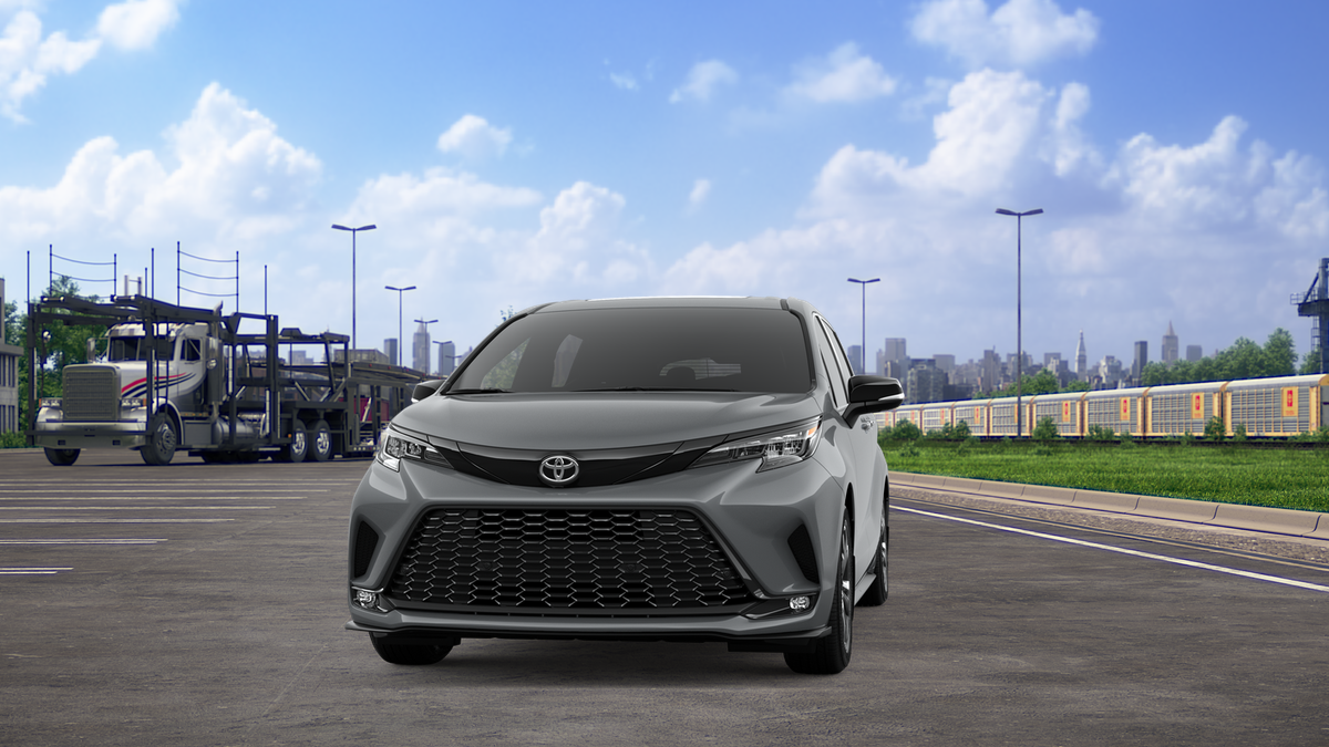 2026 Toyota Sienna XSE photo 3