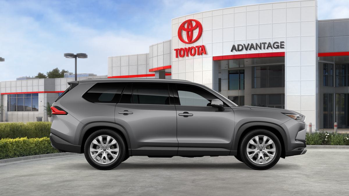 New 2026 Toyota Grand Highlander Hybrid SUV