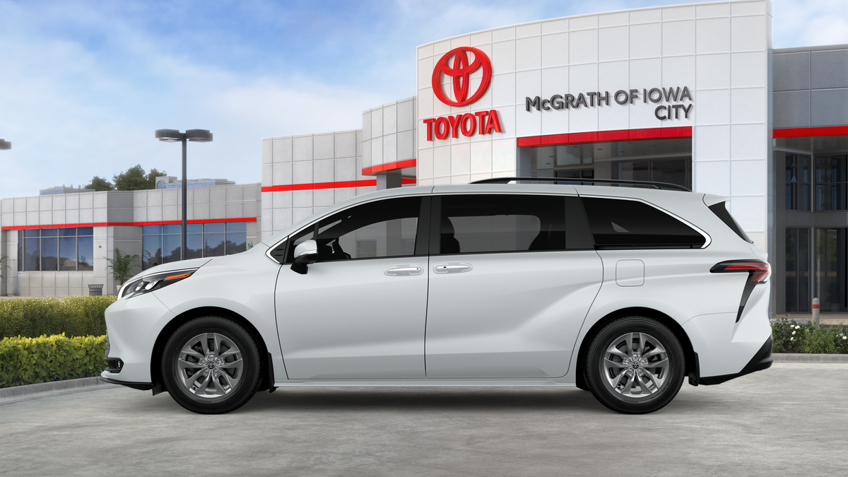 New 2026 Wind Chill Pearl <sup>1</sup> Toyota  XLE image 6