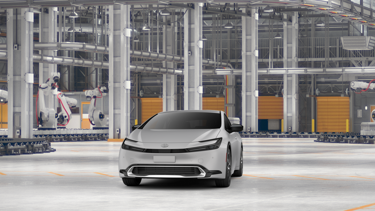 2026 Toyota Prius XLE photo 3