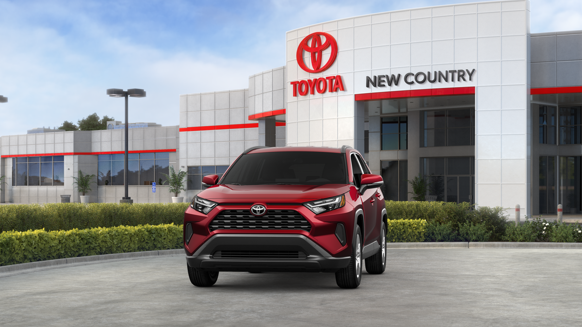2025 Toyota RAV4 XLE photo 14