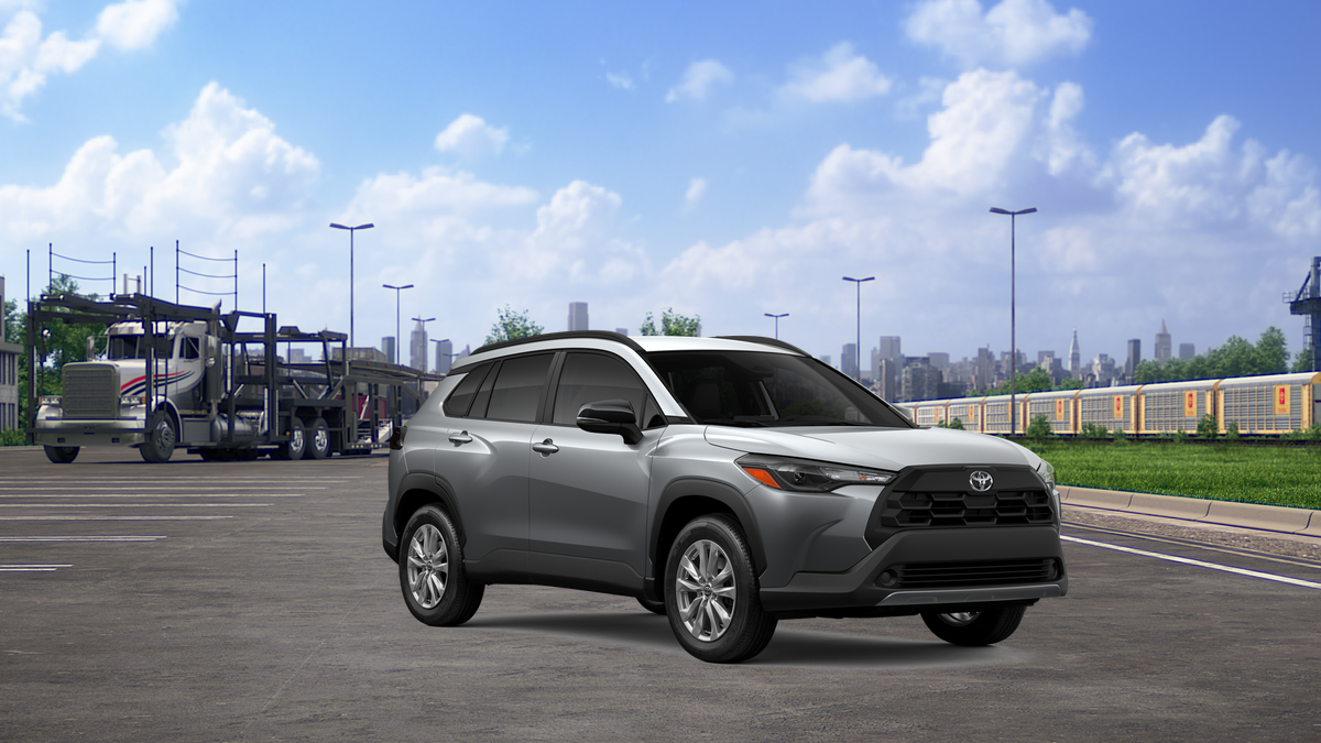 2026 Toyota Corolla Cross LE photo 16