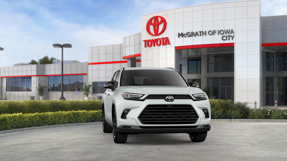 New 2026 Wind Chill Pearl <sup>1</sup> Toyota  Nightshade image 18