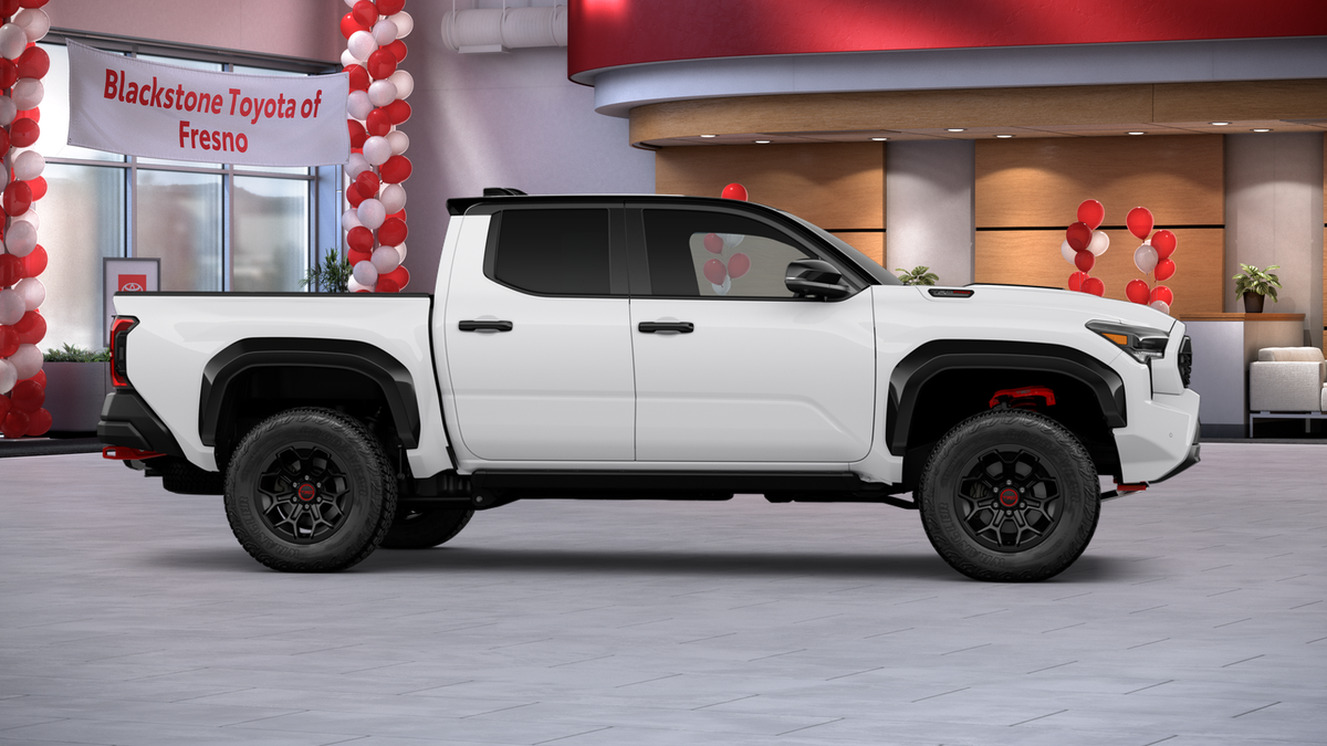 2025 Toyota Tacoma TRD Pro - Photo 16