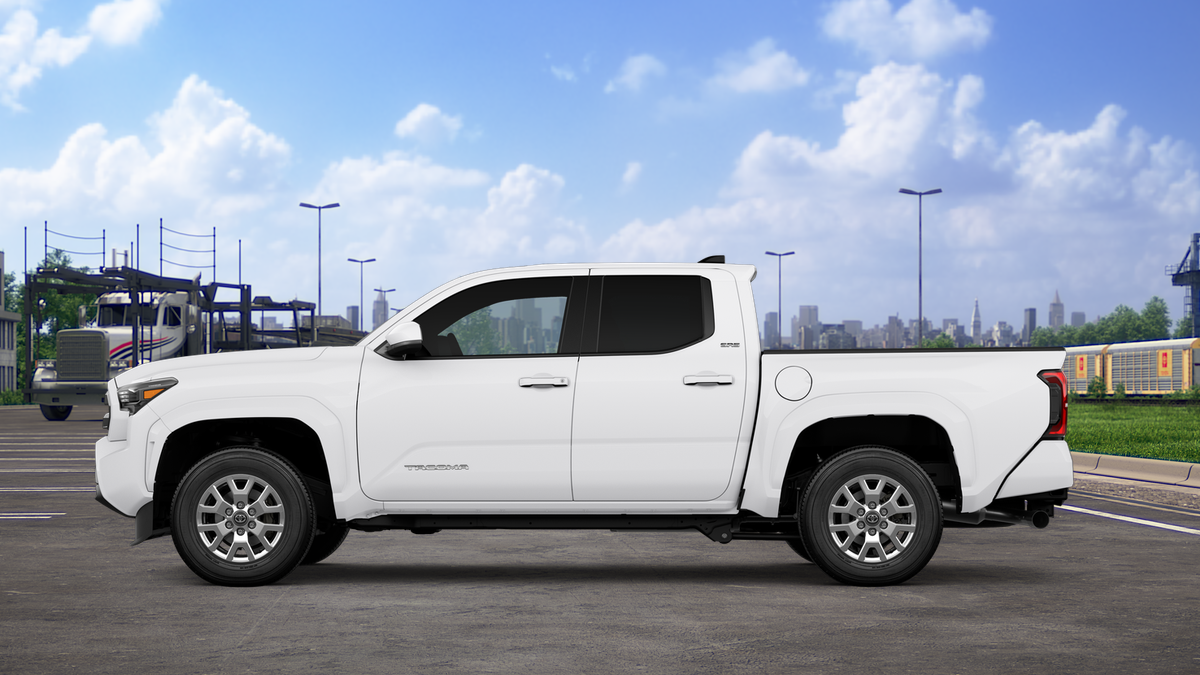 2025 Toyota Tacoma SR5 Double Cab photo 4