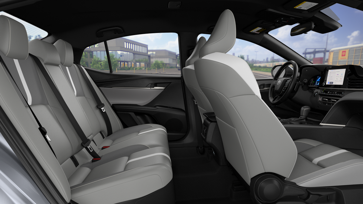 2026 Toyota Camry SE photo 20