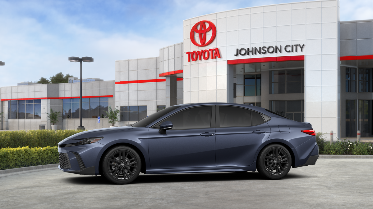 2026 Toyota Camry SE photo 3