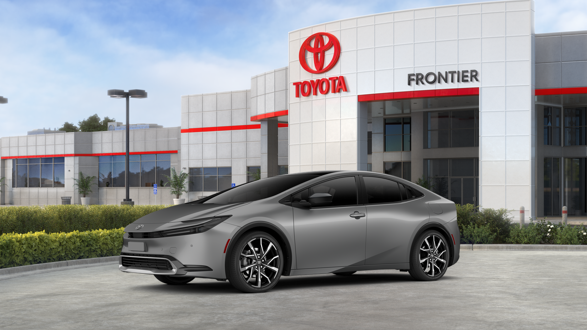 Prius Plug-in Hybrid XSE 2.0L 4-Cyl. ECVT FWD [1]