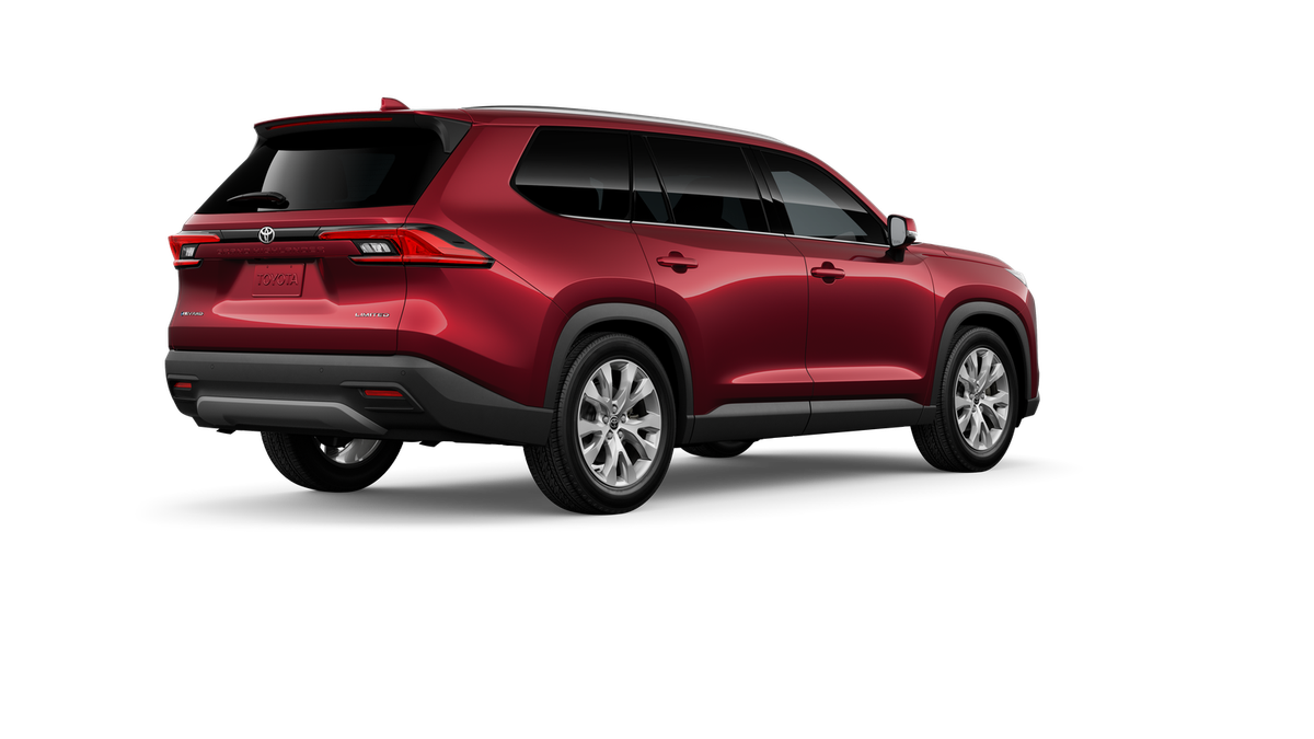 2026 Toyota Highlander Hybrid Limited photo 9
