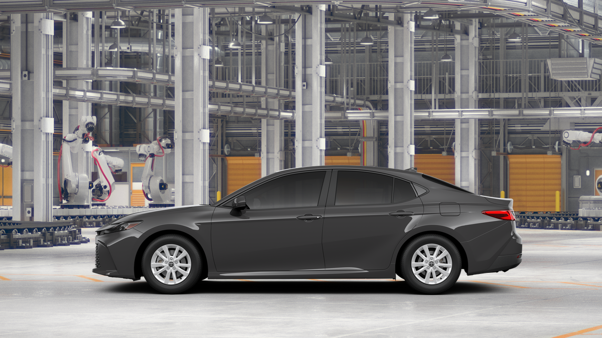 2026 Toyota Camry LE photo 5