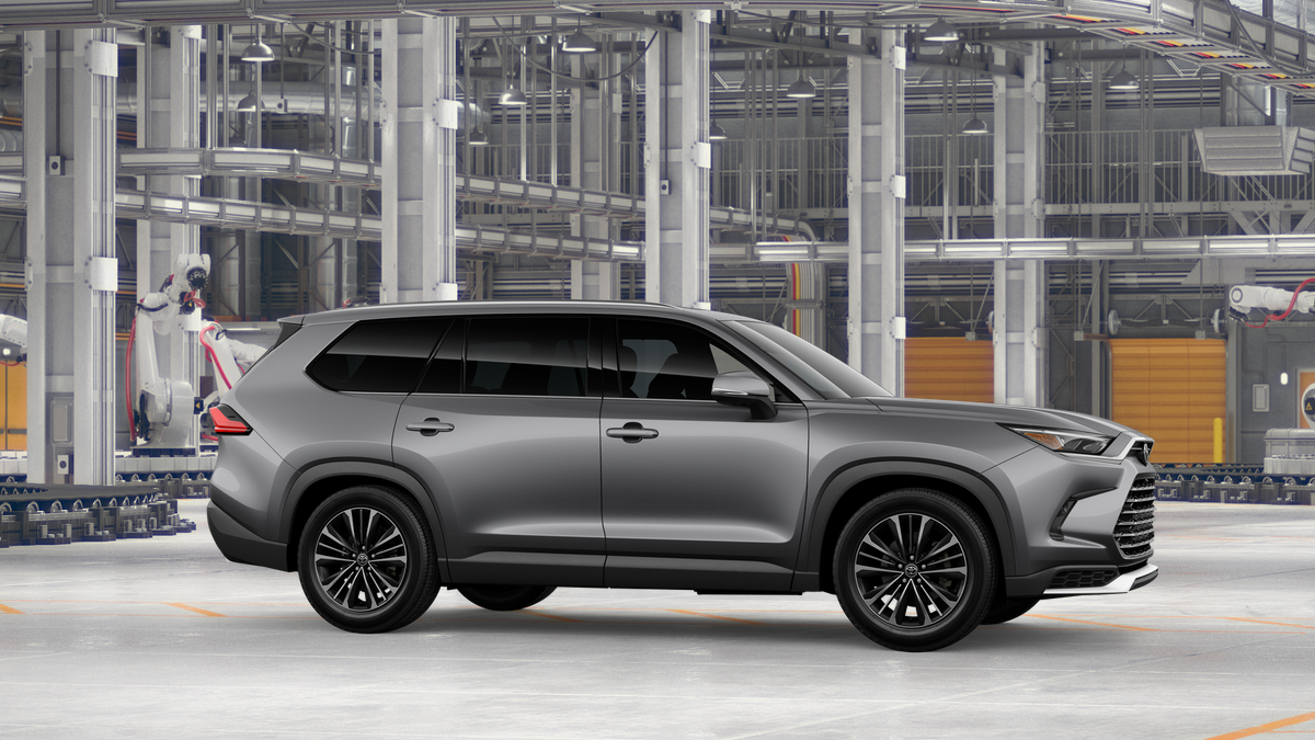 2026 Toyota Grand Highlander Hybrid MAX Platinum photo 10