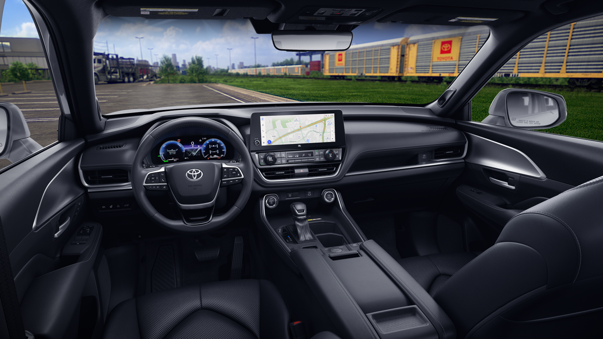 2026 Toyota Highlander Hybrid photo 9