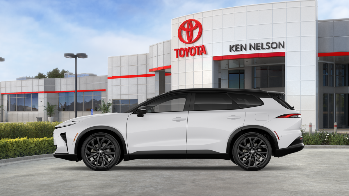 New 2026 Oxygen White with Black roof <sup>1</sup> Toyota  Limited image 54