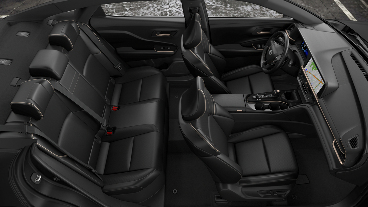 2027 Toyota Crown photo 4