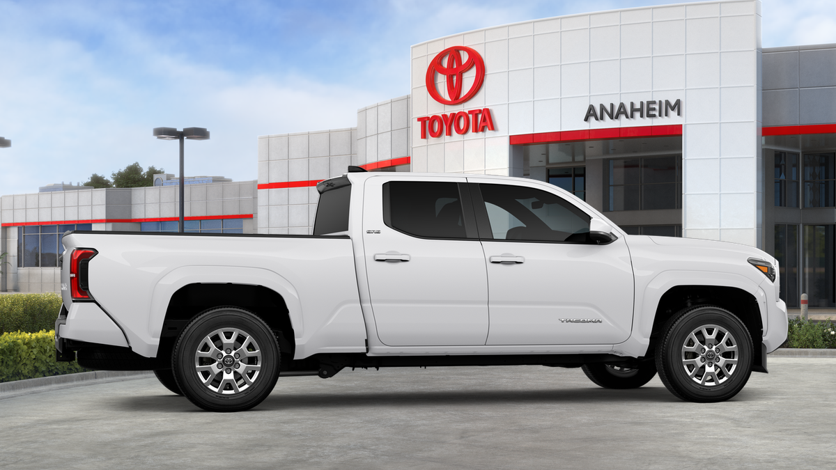 New 2026 Ice Cap Toyota SR5 image 34