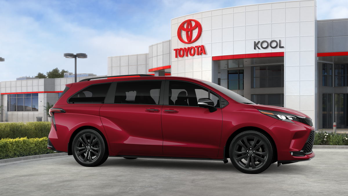 New 2026 Ruby Flare Pearl <sup>1</sup> Toyota  XSE image 15