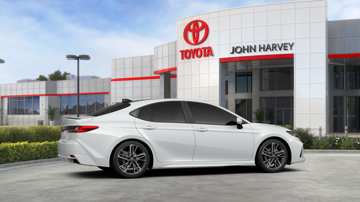 New 2026 Wind Chill Pearl <sup>1</sup> Toyota  XSE image 13