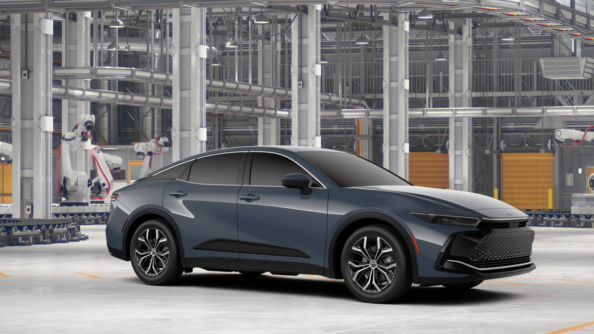 2026 Toyota Crown XLE photo 13