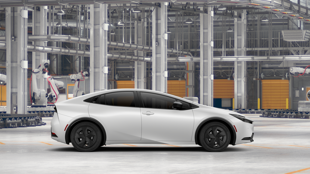2026 Toyota Prius LE photo 12