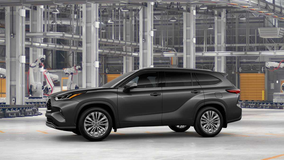 2025 Toyota Highlander Platinum photo 2