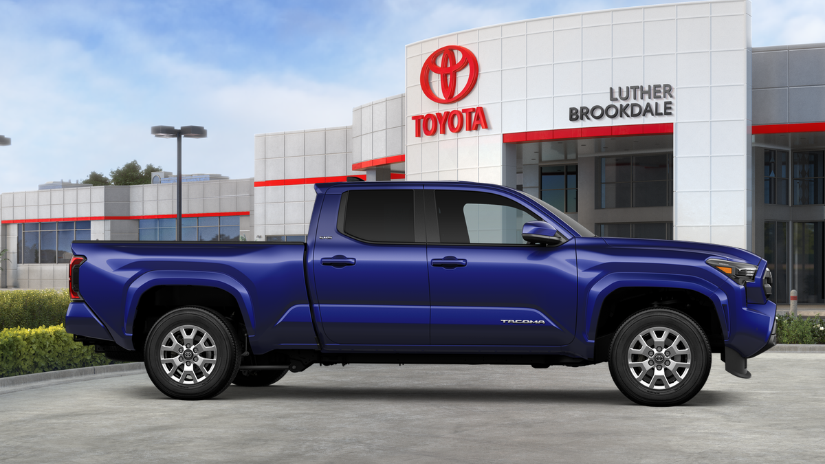 2025 Toyota Tacoma SR5 Double Cab photo 13