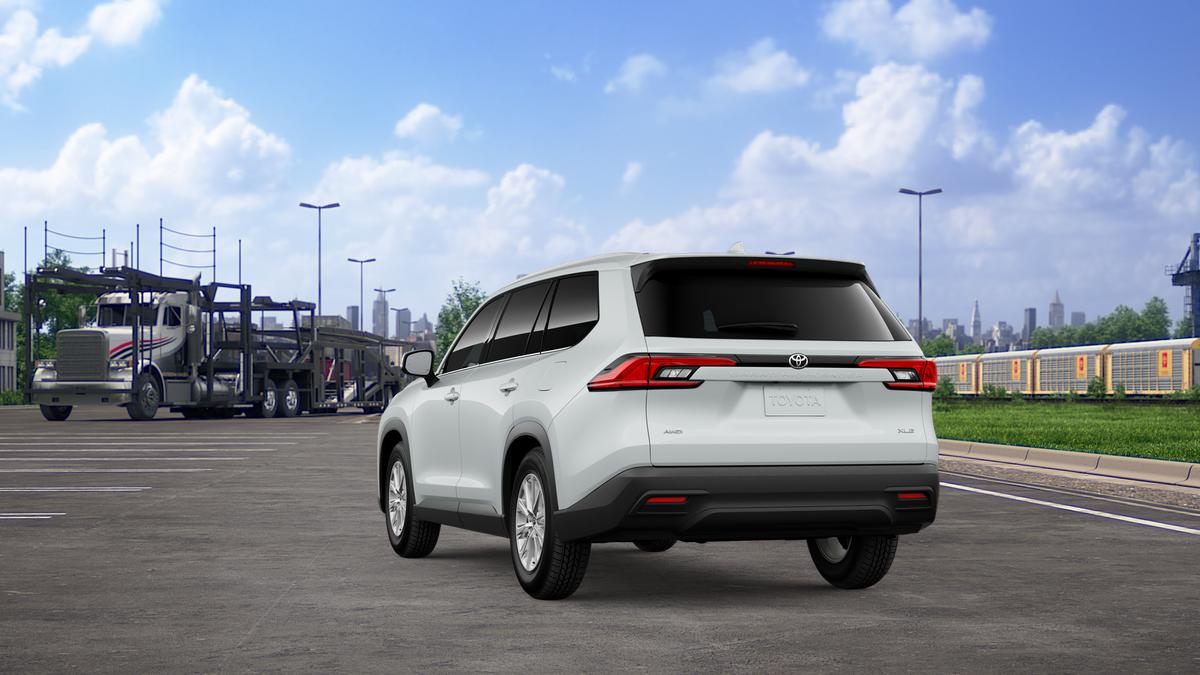2026 Toyota Grand Highlander XLE photo 8