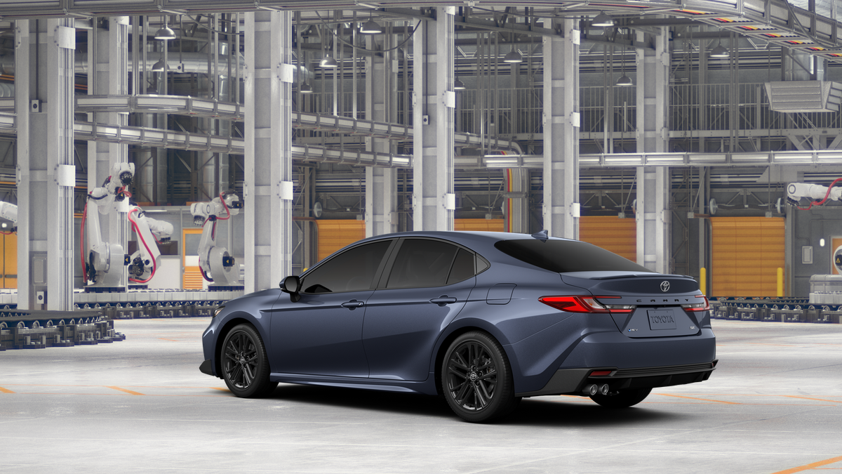 2026 Toyota Camry SE photo 5