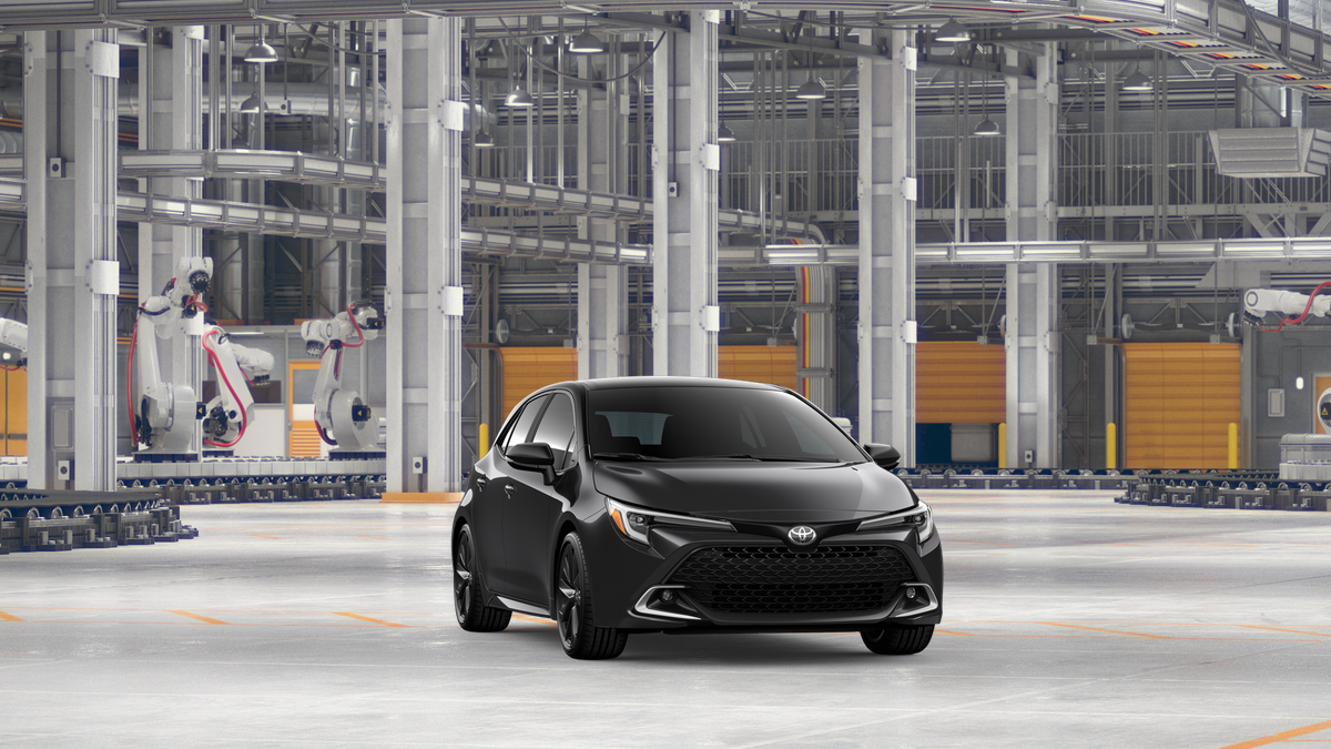 New 2026 Magnetic Gray Metallic with Midnight Black Metallic roof <sup>1</sup> Toyota  XSE image 18