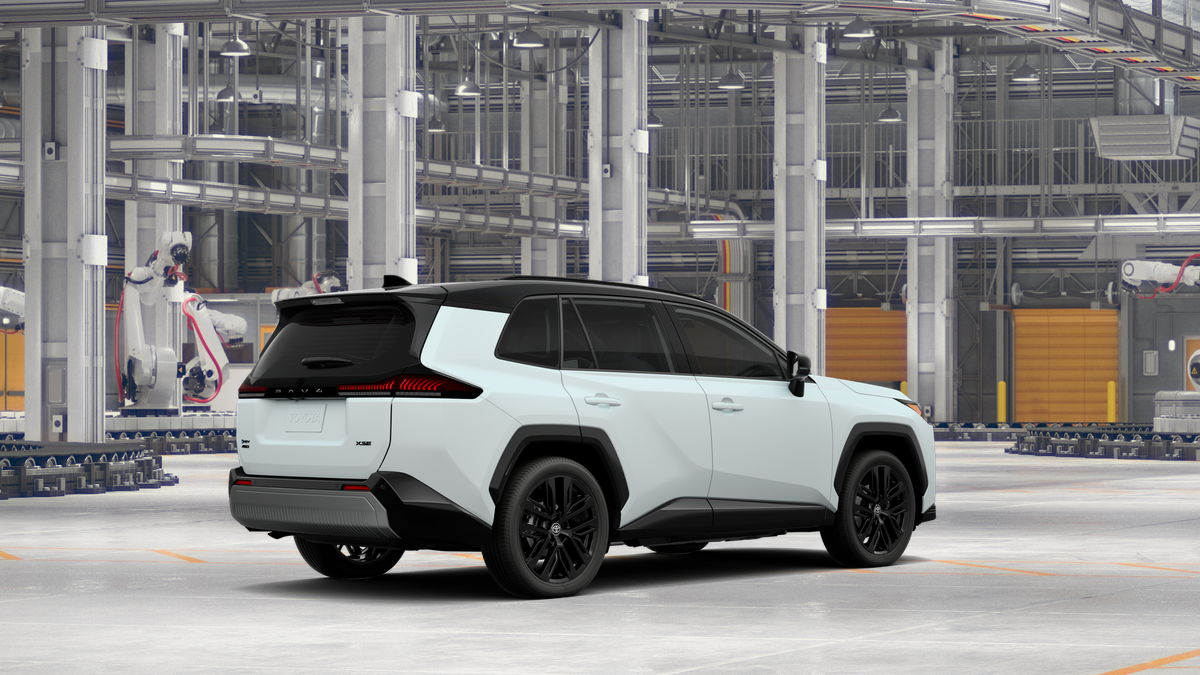 New 2026 Wind Chill Pearl with Midnight Black Metallic roof <sup>1</sup> Toyota  XSE image 12