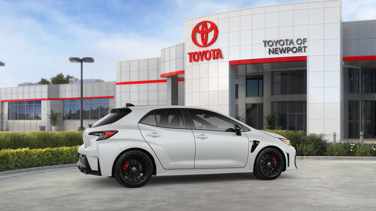 New 2026 Ice Cap Toyota  Premium Plus DAT image 13
