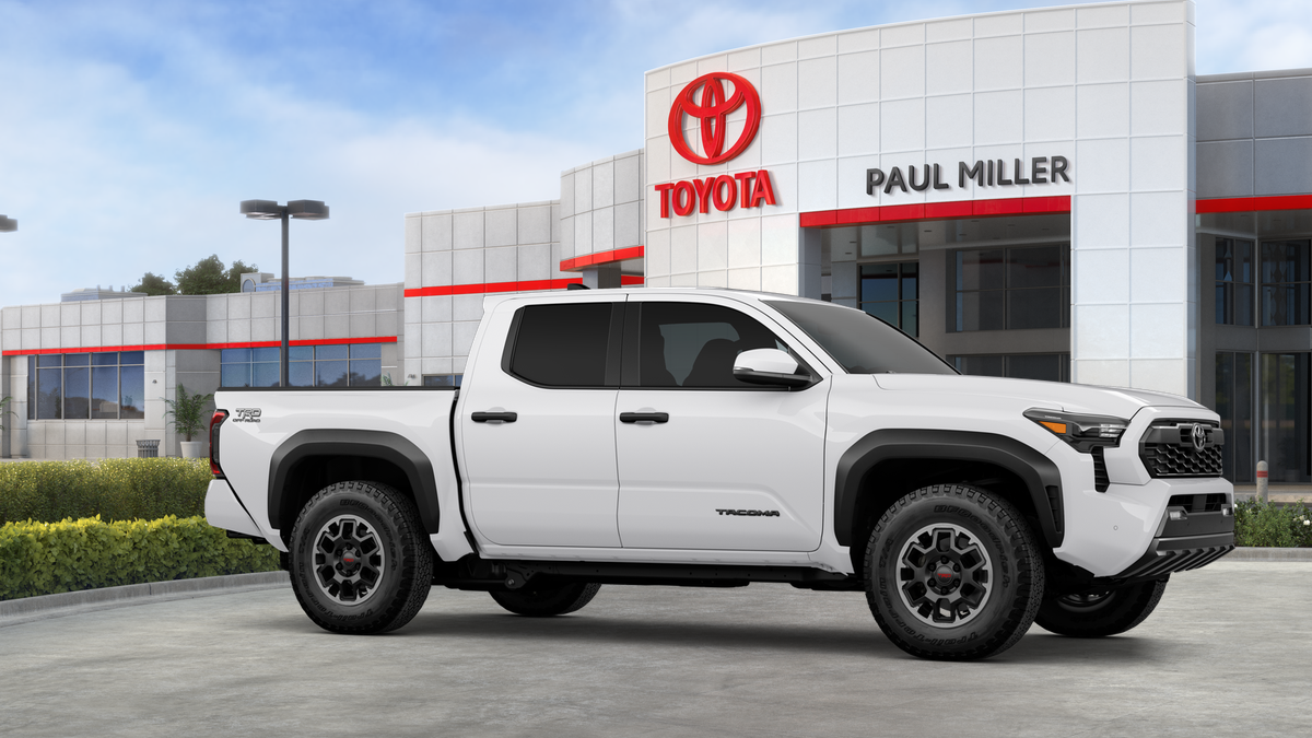 2025 Toyota Tacoma TRD Off Road - Photo 16