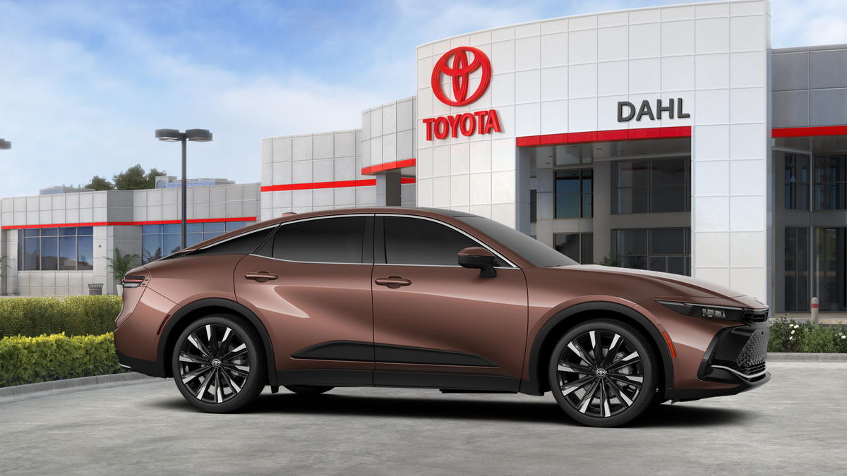 2026 Toyota Crown Platinum - Photo 15