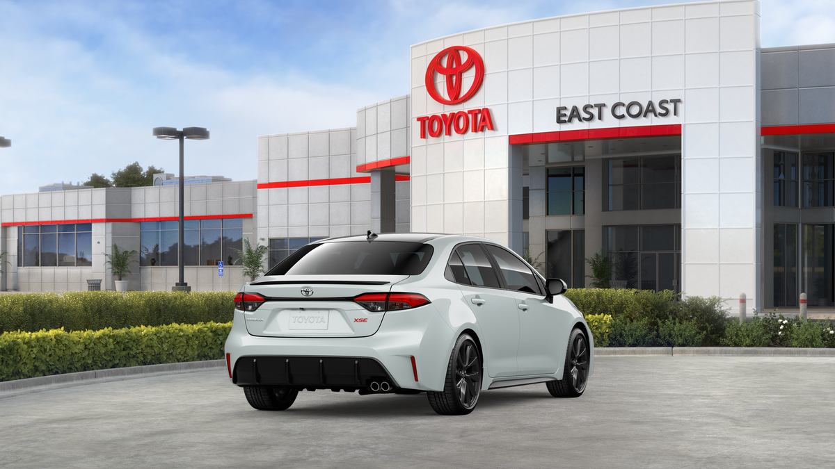 2026 Toyota Corolla XSE - Photo 9