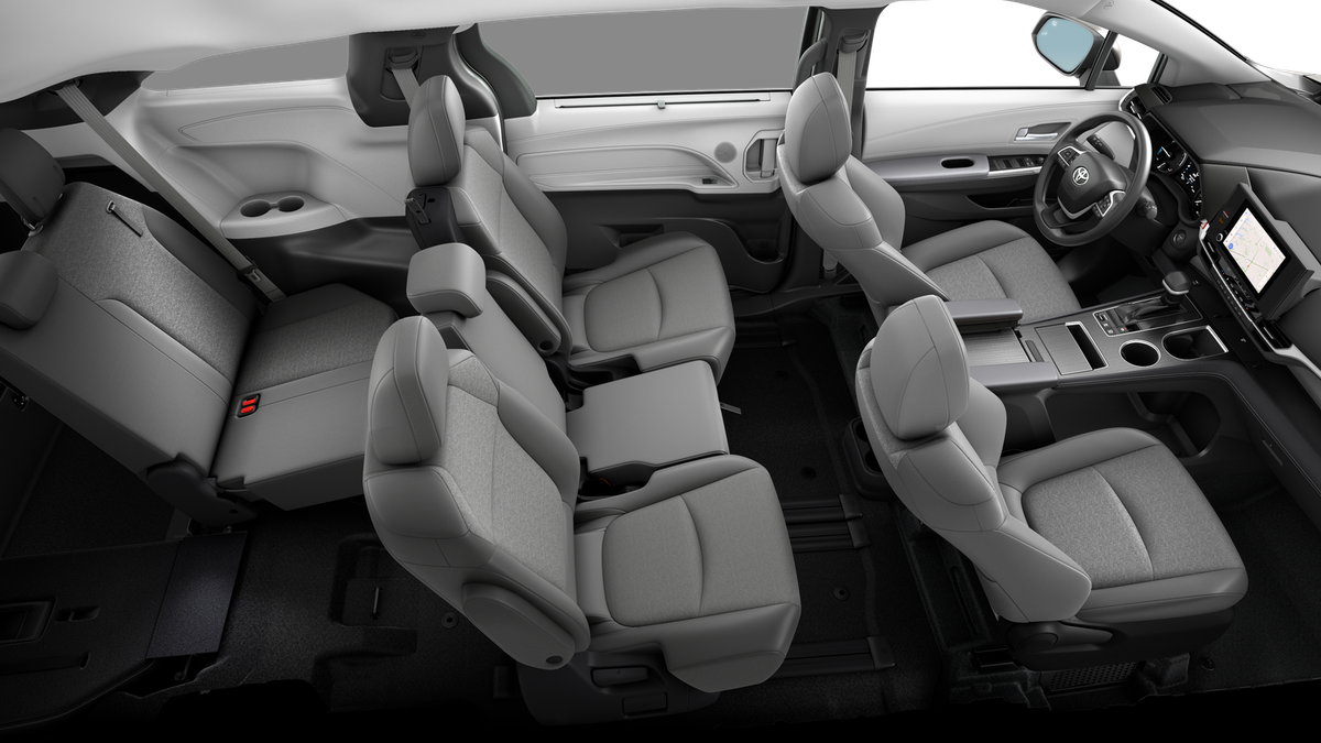 2025 Toyota Sienna LE photo 18