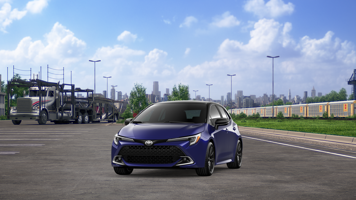 New 2026 Blue Crush Metallic with Midnight Black Metallic roof <sup>1</sup> Toyota  XSE image 21