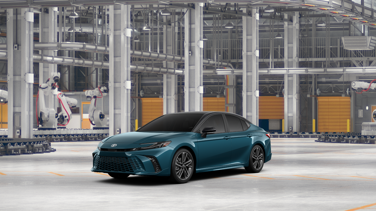 New 2027 Ocean Gem with Midnight Black Metallic roof <sup>1</sup> Toyota  XSE AWD image 9