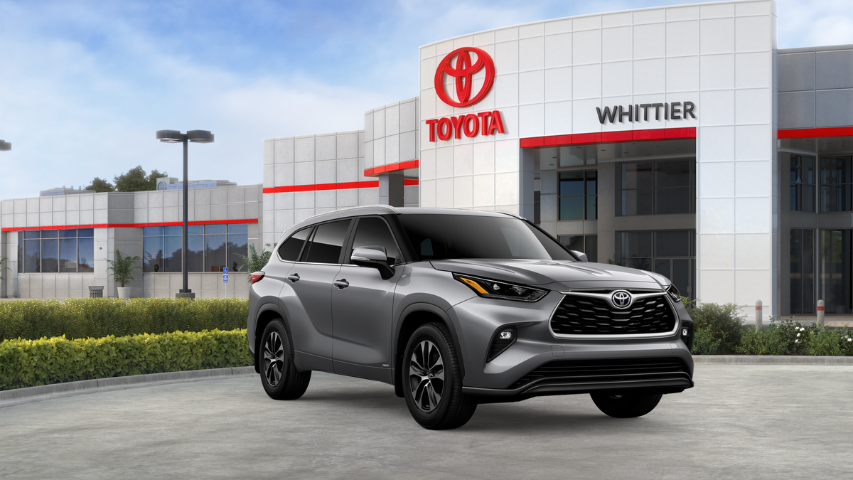 New 2026 Heavy Metal <sup>1</sup> Toyota  XLE image 17