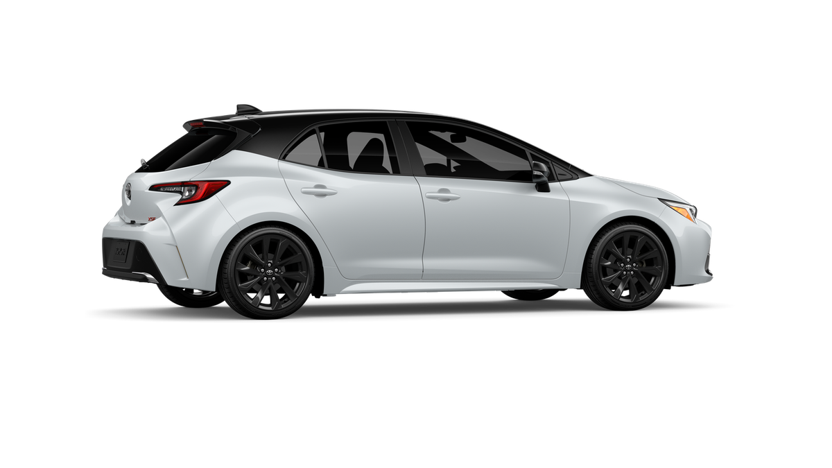 New 2027 Wind Chill Pearl with Black roof <sup>1</sup> Toyota  XSE image 13