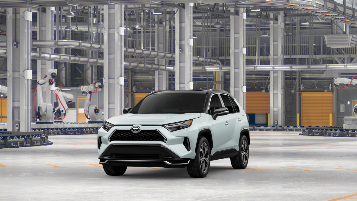 2025 Toyota RAV4 Hybrid SE photo 2