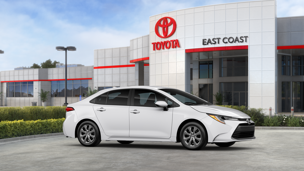 2025 Toyota Corolla LE photo 14