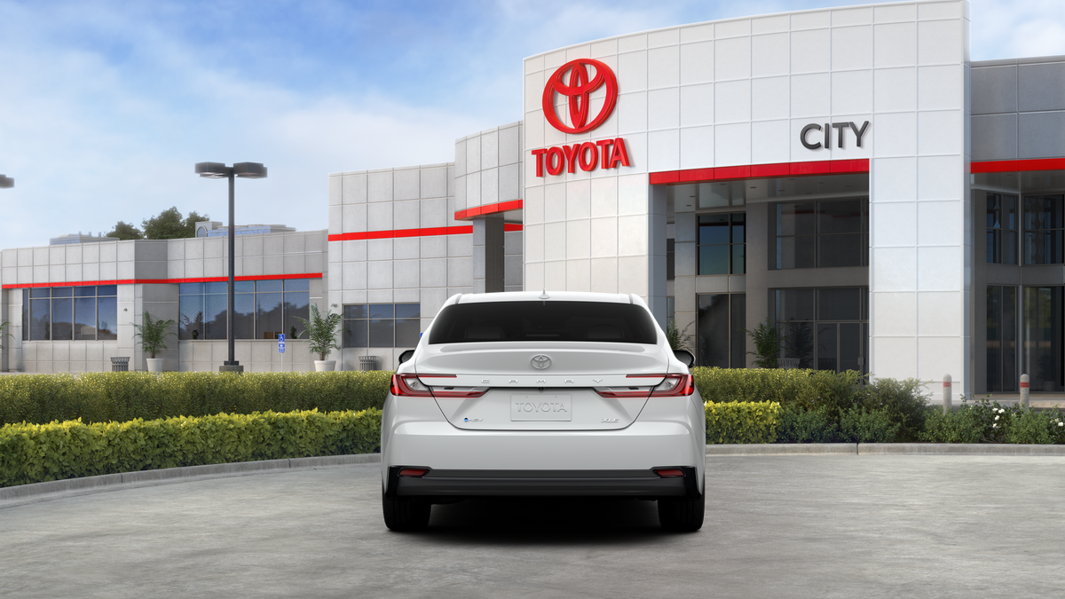 New 2026 Wind Chill Pearl <sup>1</sup> Toyota  XLE image 10