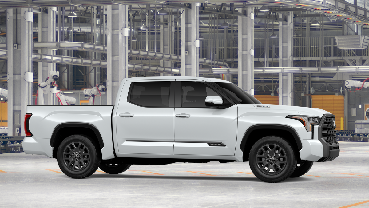 New 2026 Wind Chill Pearl <sup>1</sup> Toyota Tundra Platinum image 15