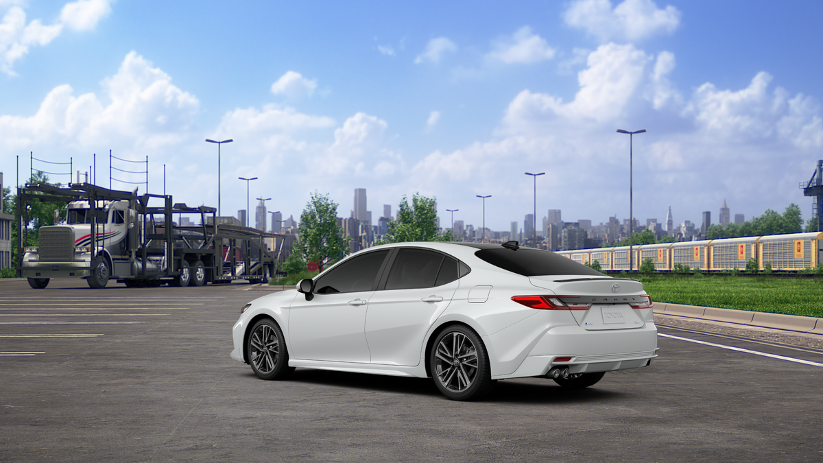 New 2027 Wind Chill Pearl <sup>1</sup> Toyota  XSE image 8