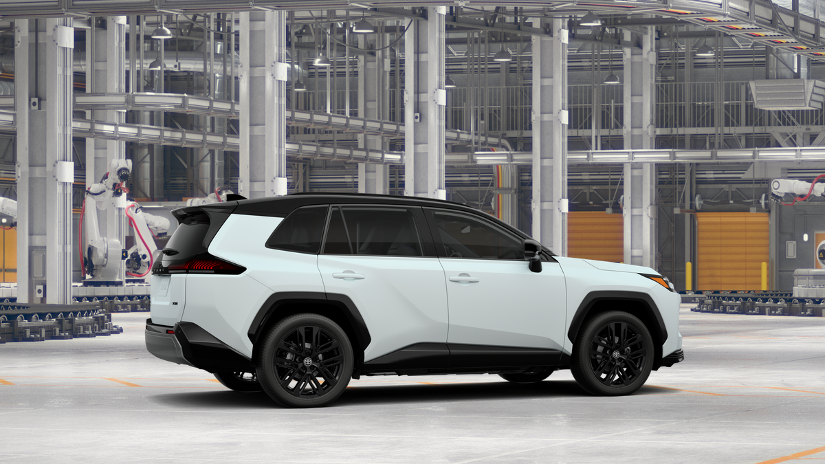 New 2026 Wind Chill Pearl with Midnight Black Metallic roof <sup>1</sup> Toyota  XSE image 13