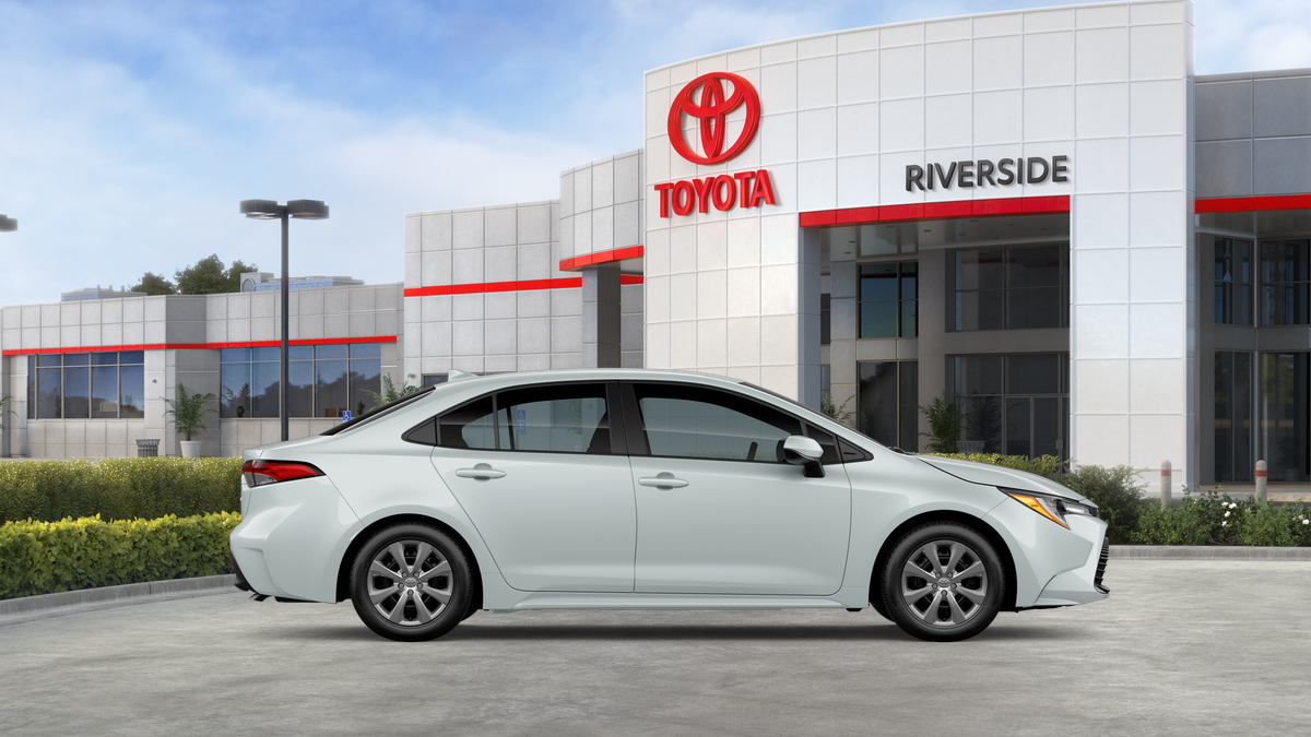 New 2026 Wind Chill Pearl <sup>1</sup> Toyota  LE image 14
