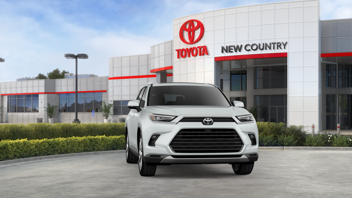 2026 Toyota Highlander Hybrid Limited photo 45